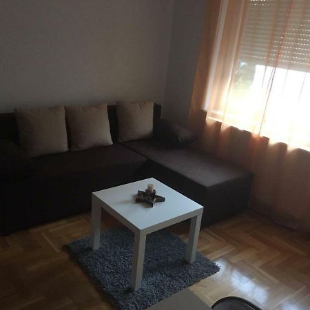 Apartment Contento Zagreb Bagian luar foto